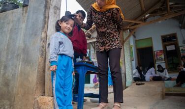 Mothers in Indonesia Couldn’t Reach Care, So it Came to Them